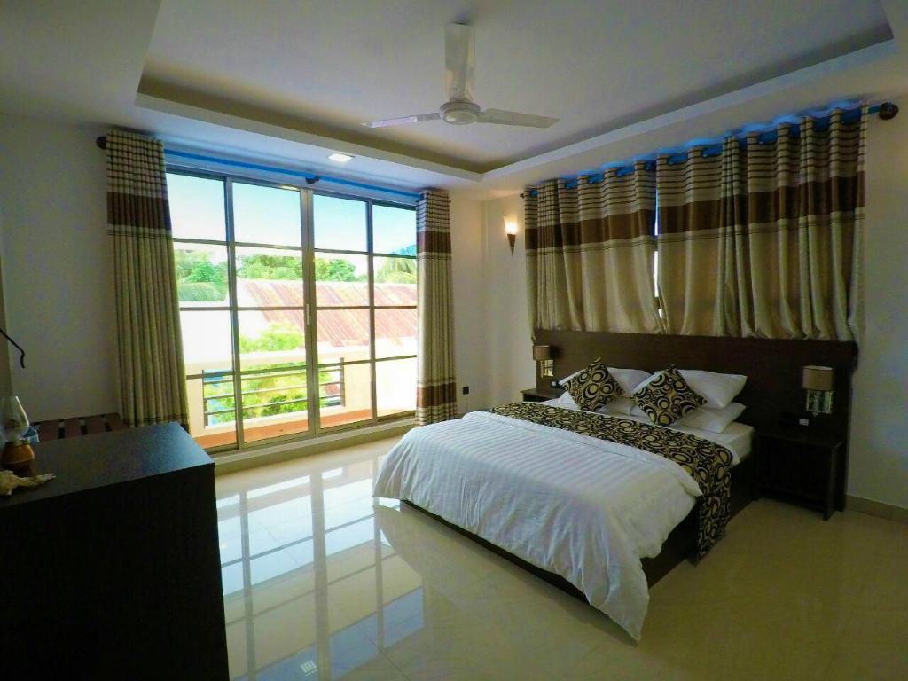 hotel-thumb