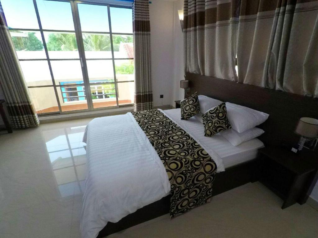 hotel-thumb