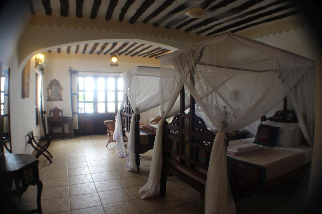 Langi Langi Beach Bungalows