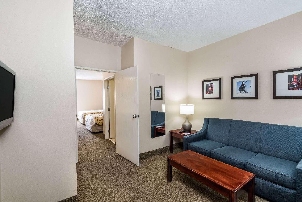 Travelodge by Wyndham Hawthorne