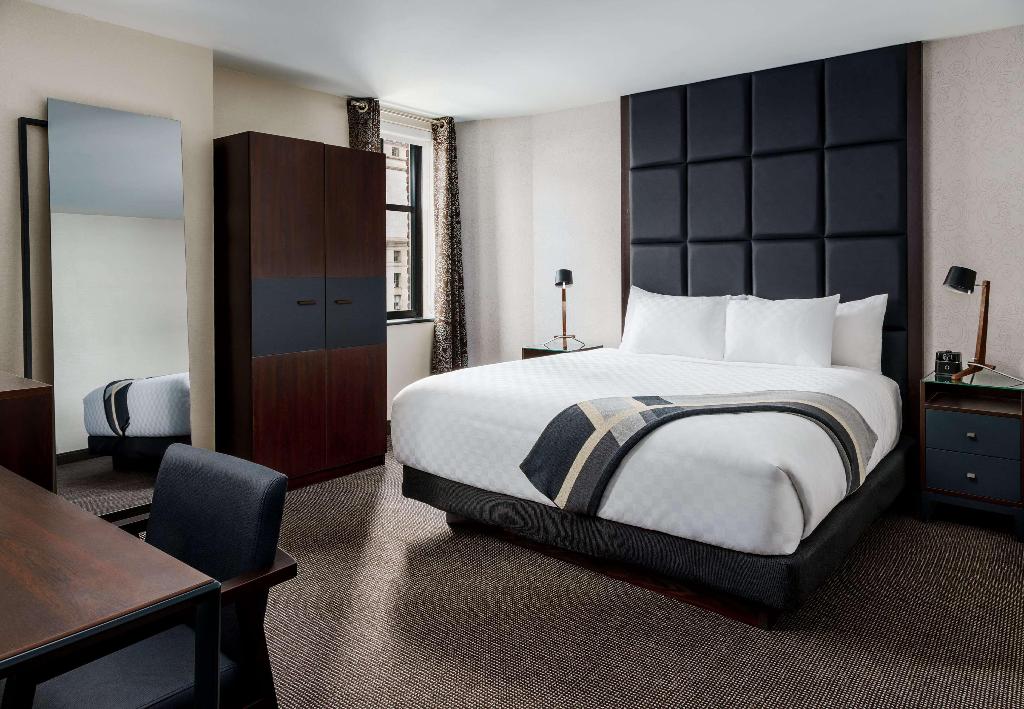 Joinery Hotel Pittsburgh, Curio Collection by Hilt