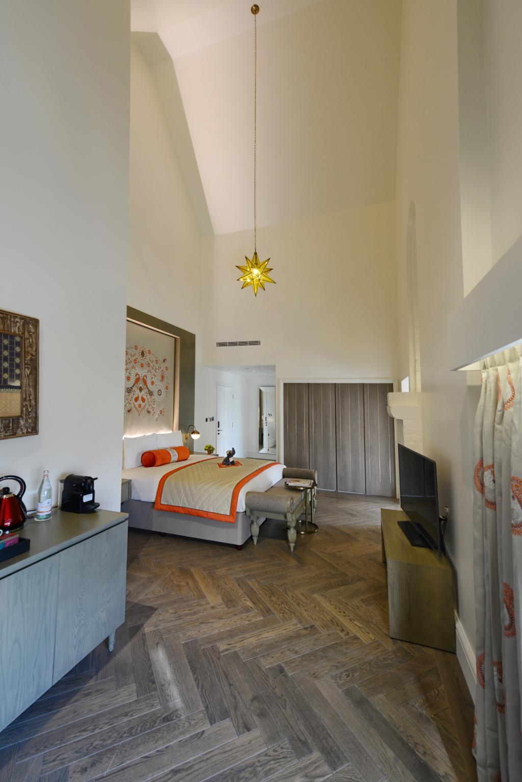 The Lalit London photo 12