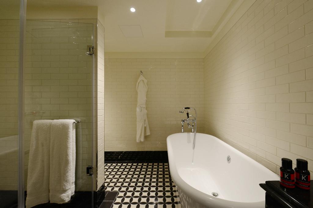 The Lalit London photo 76