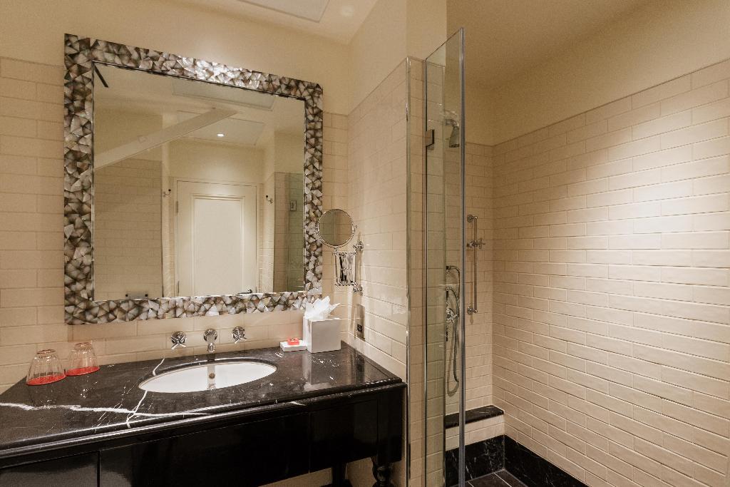 The Lalit London photo 39