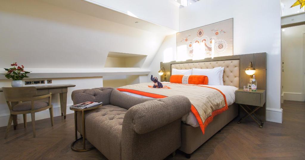 The Lalit London photo 24