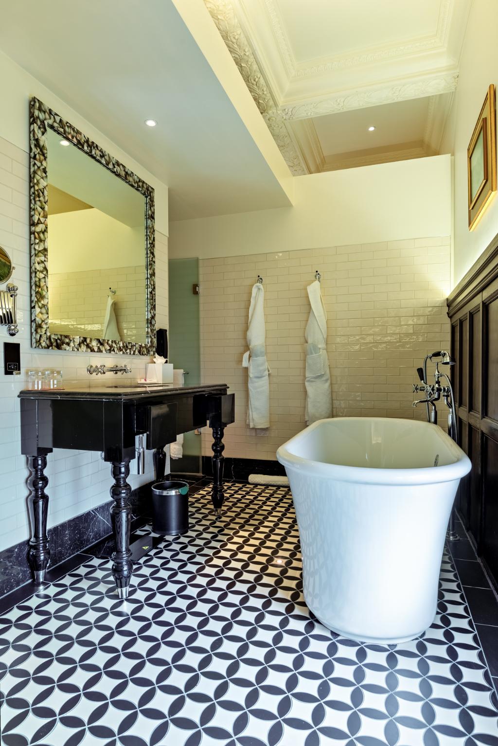 The Lalit London photo 14