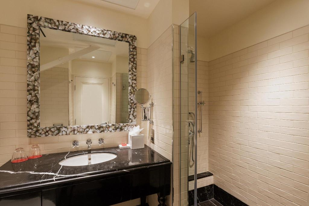 The LaLiT London