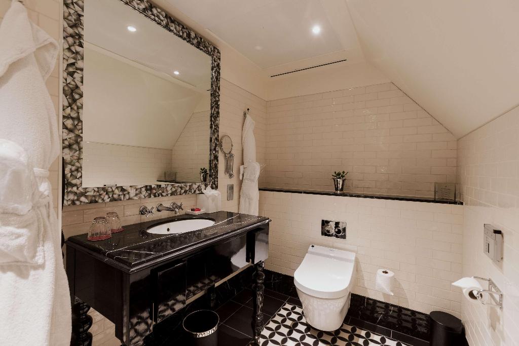 The Lalit London photo 89