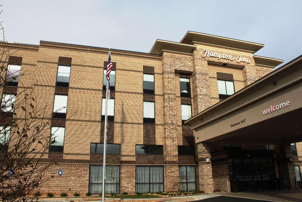 Hampton Inn Forsyth