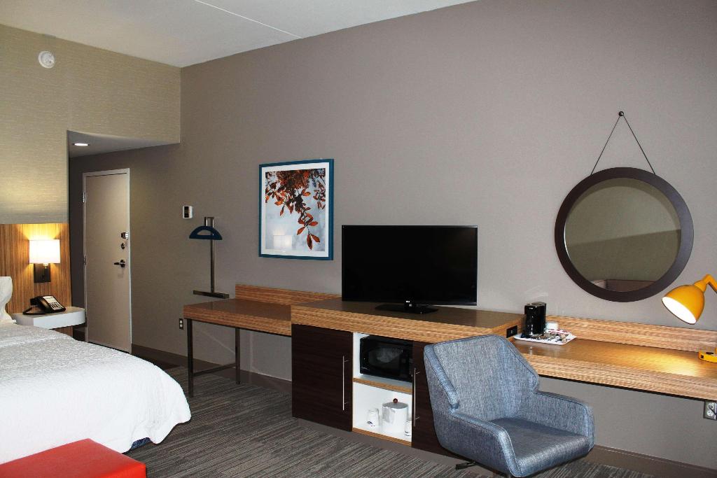 Hampton Inn Forsyth