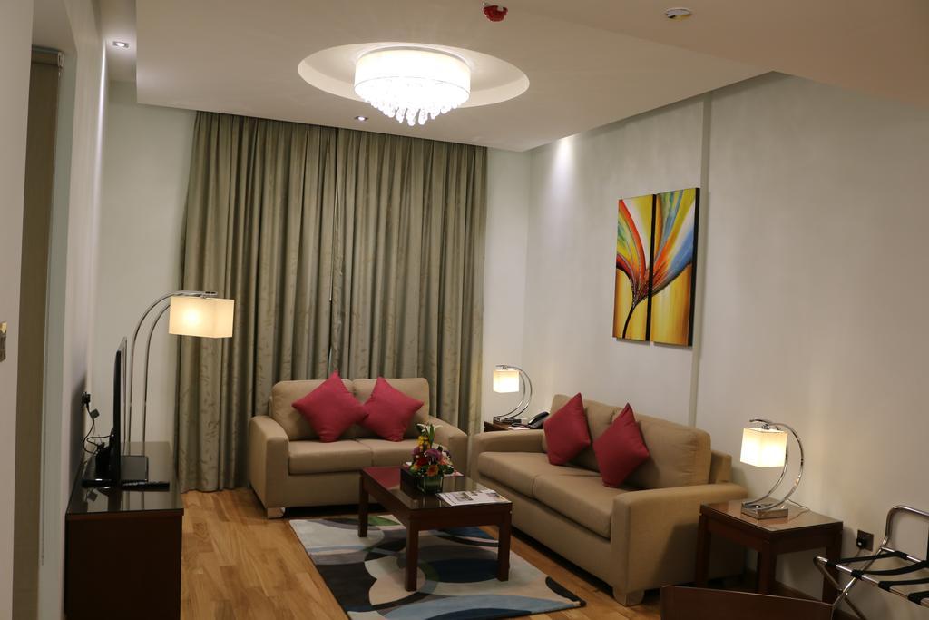 hotel-thumb