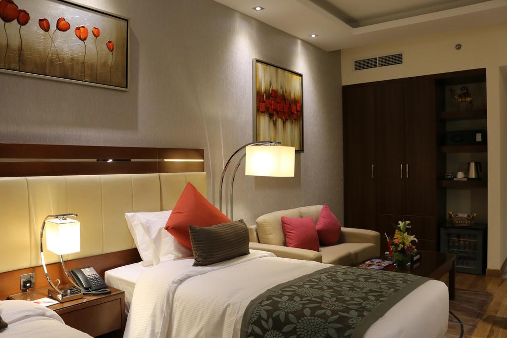 hotel-thumb