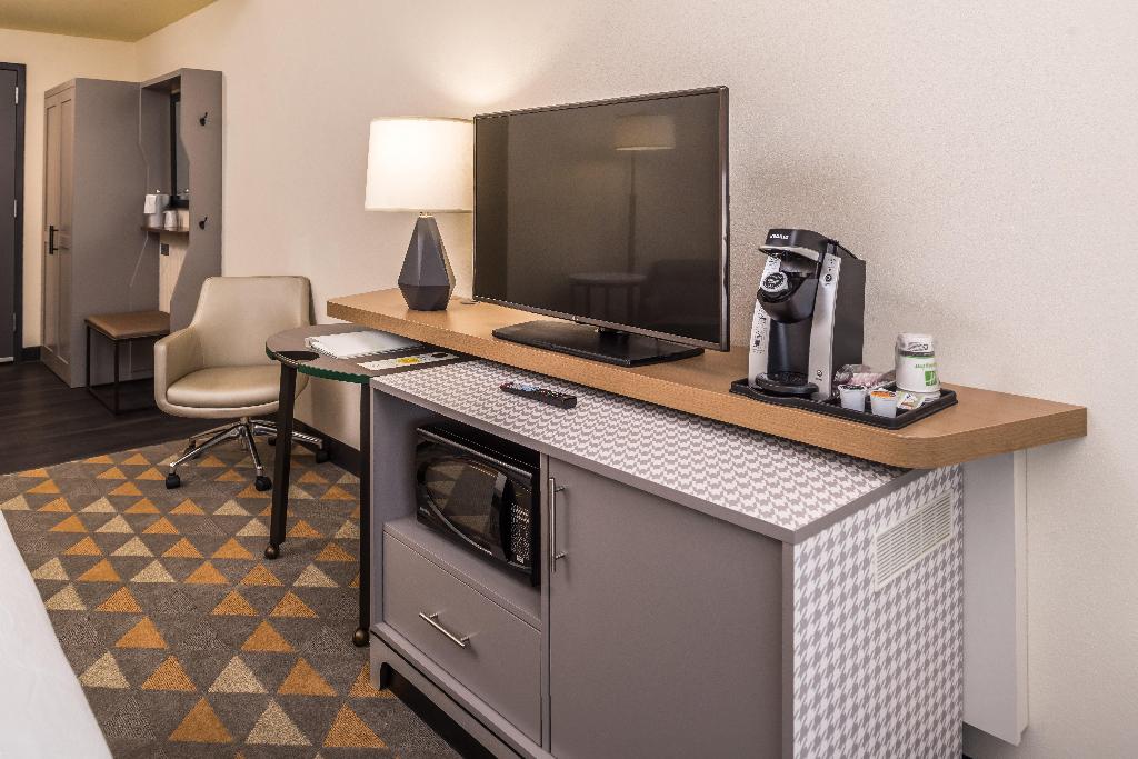 Holiday Inn Joplin