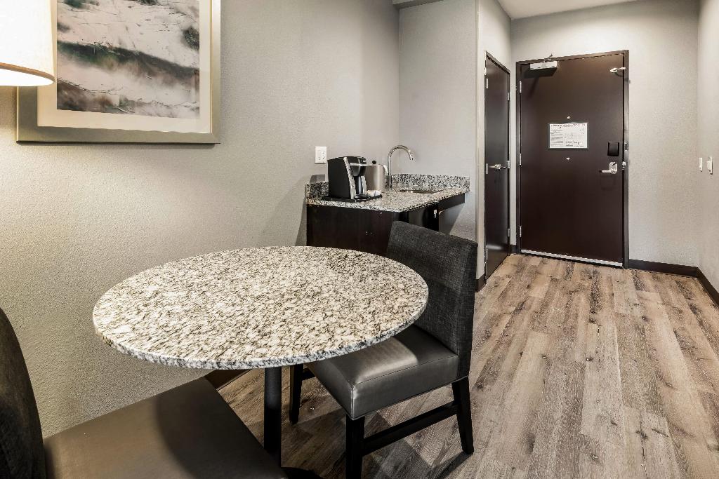 Holiday Inn & Suites Silicon Valley - Milpitas