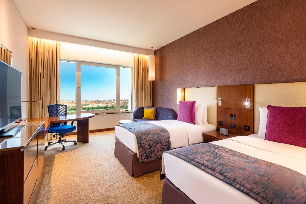 Crowne Plaza Muscat OCEC