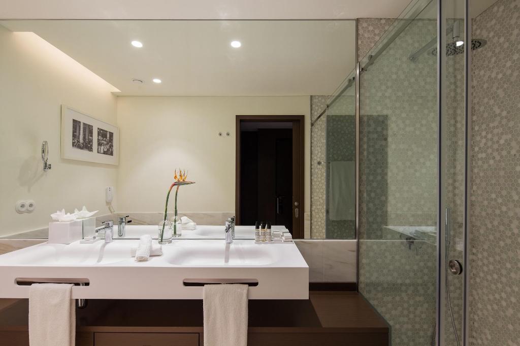 Hotel Pestana Porto - A Brasileira Premium City Center, Portugal, Porto. Großes 2