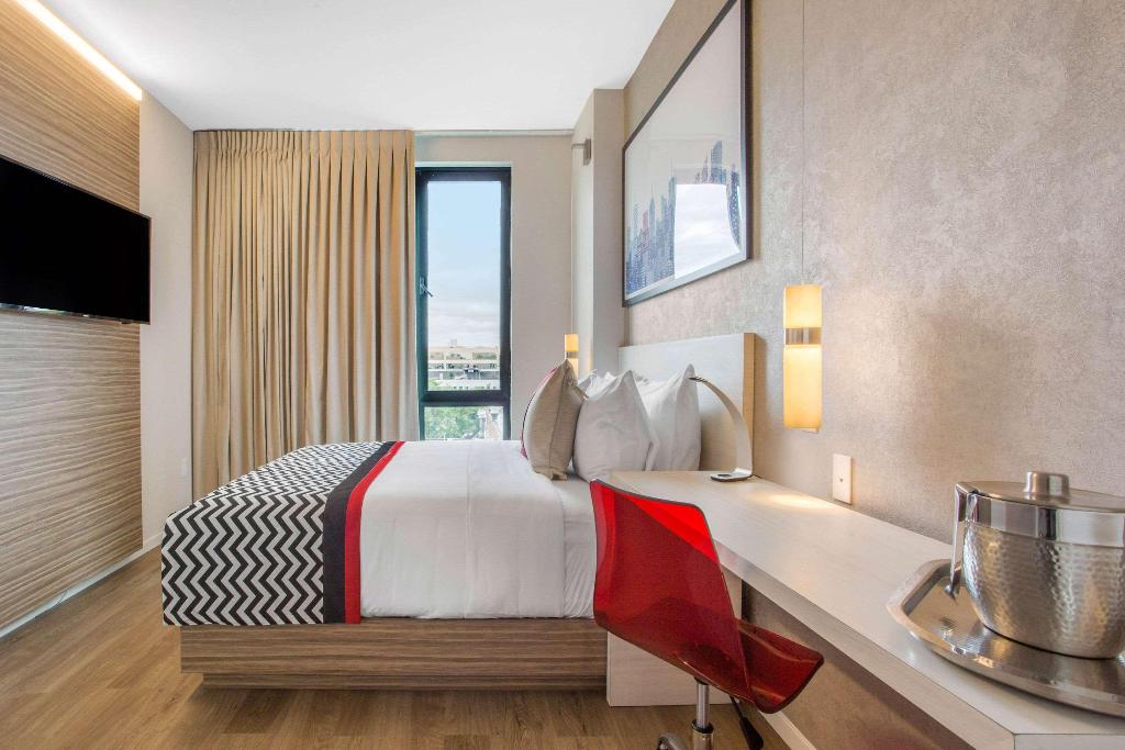 Insignia Hotel Ascend Hotel Collection
