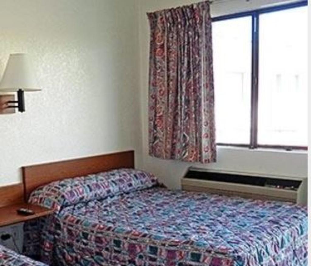 Rodeway Inn Fort Smith I-40