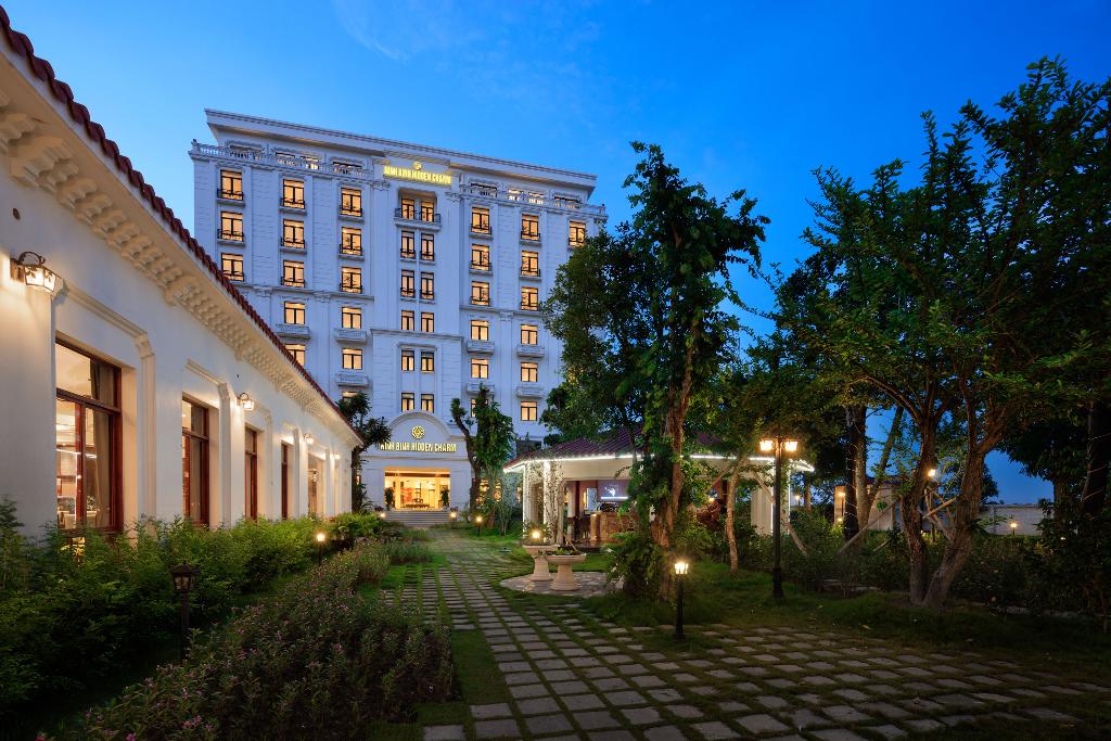 hotel-thumb