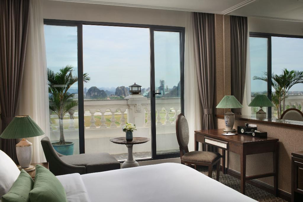 hotel-thumb