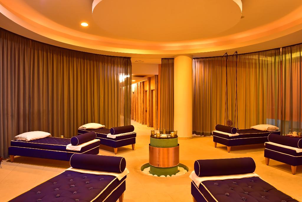 Hotel Pestana Casino Studios Serviced Apartments, Portugal, Funchal. Großes 1