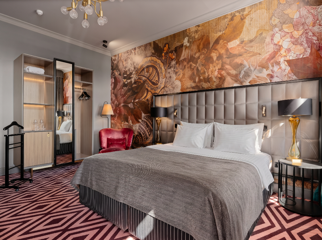 Grand Poet Hotel by Semarah