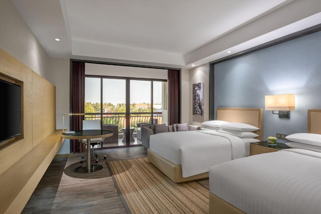 hotel-thumb