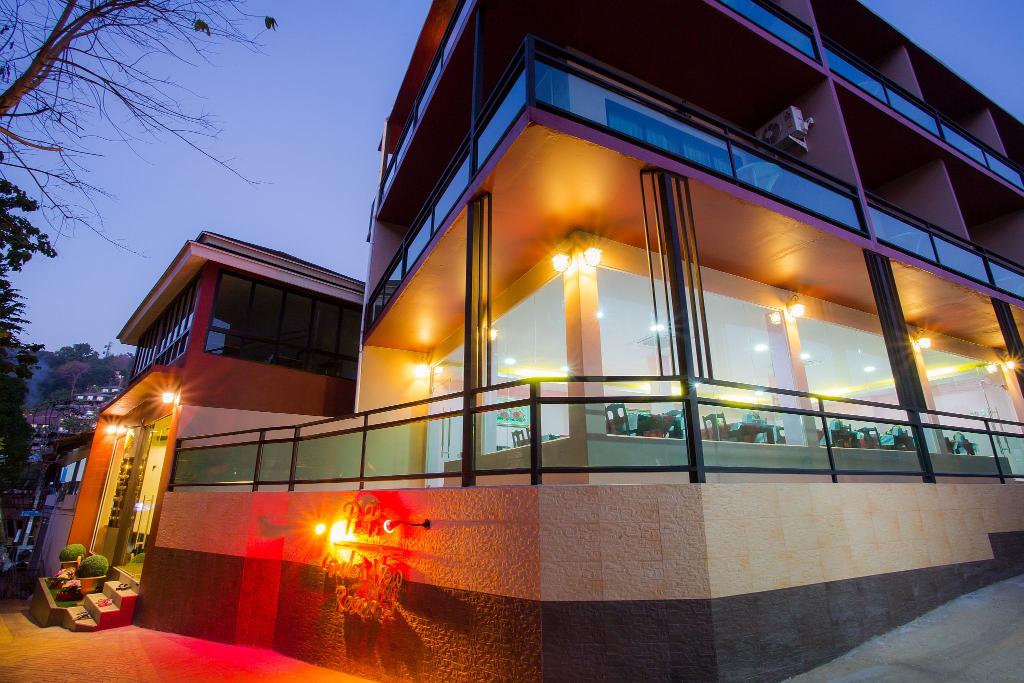 hotel-thumb