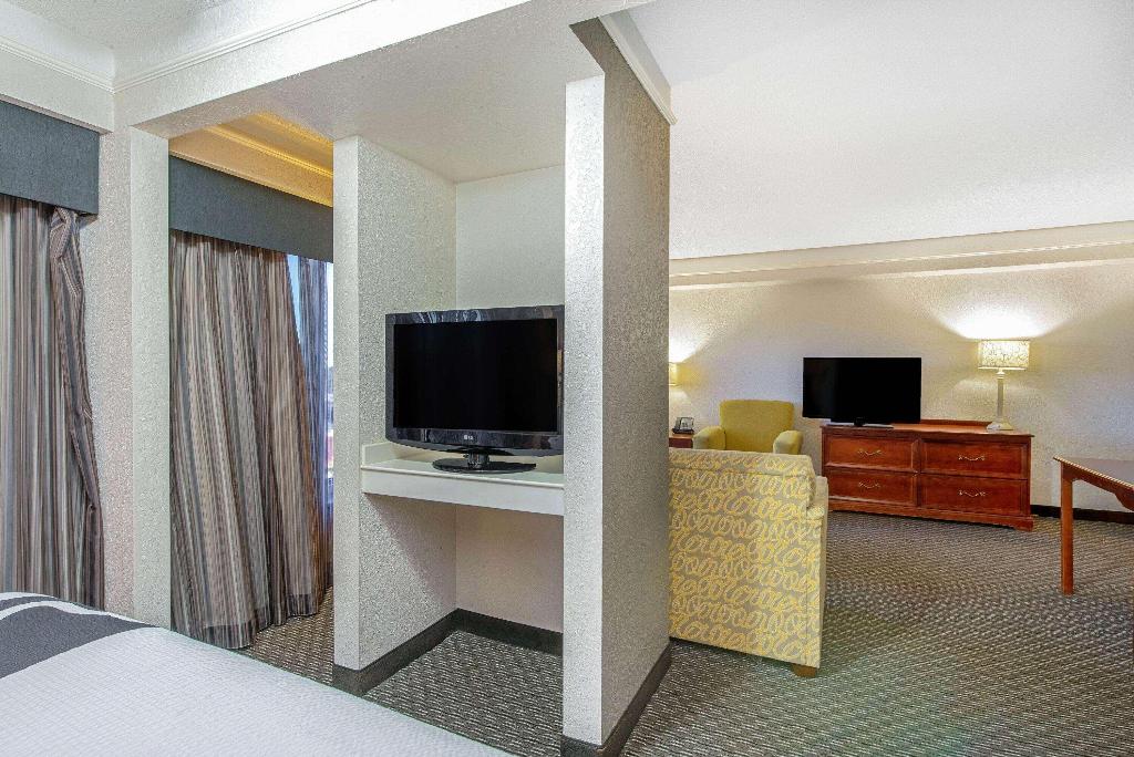 La Quinta Inn & Suites New Orleans Airport Kenner