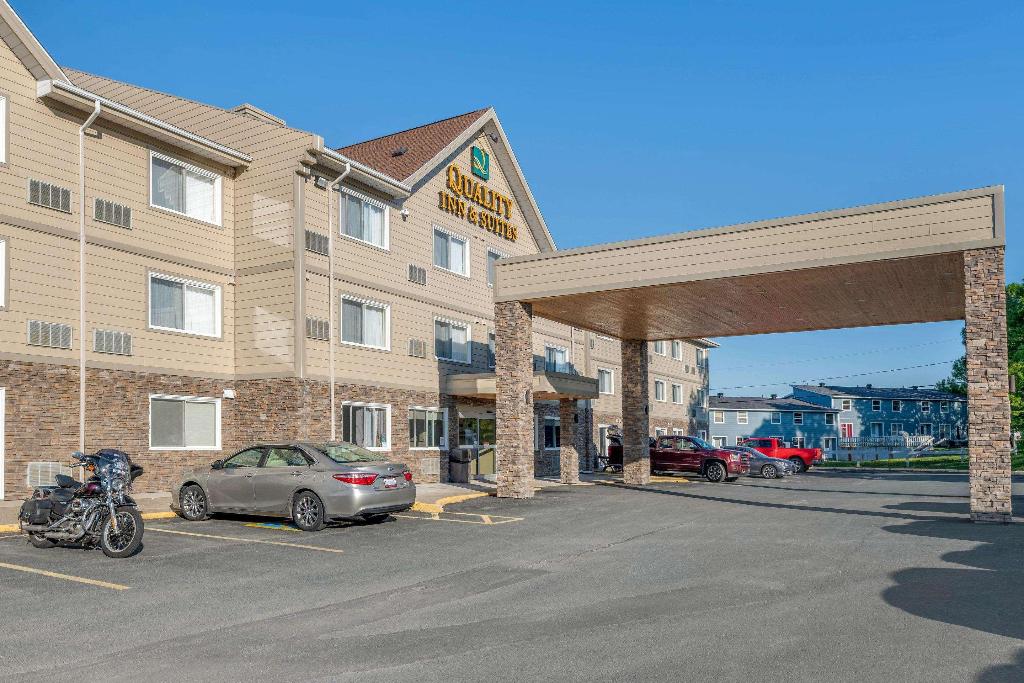 Quality Inn & Suites Bathurst Area