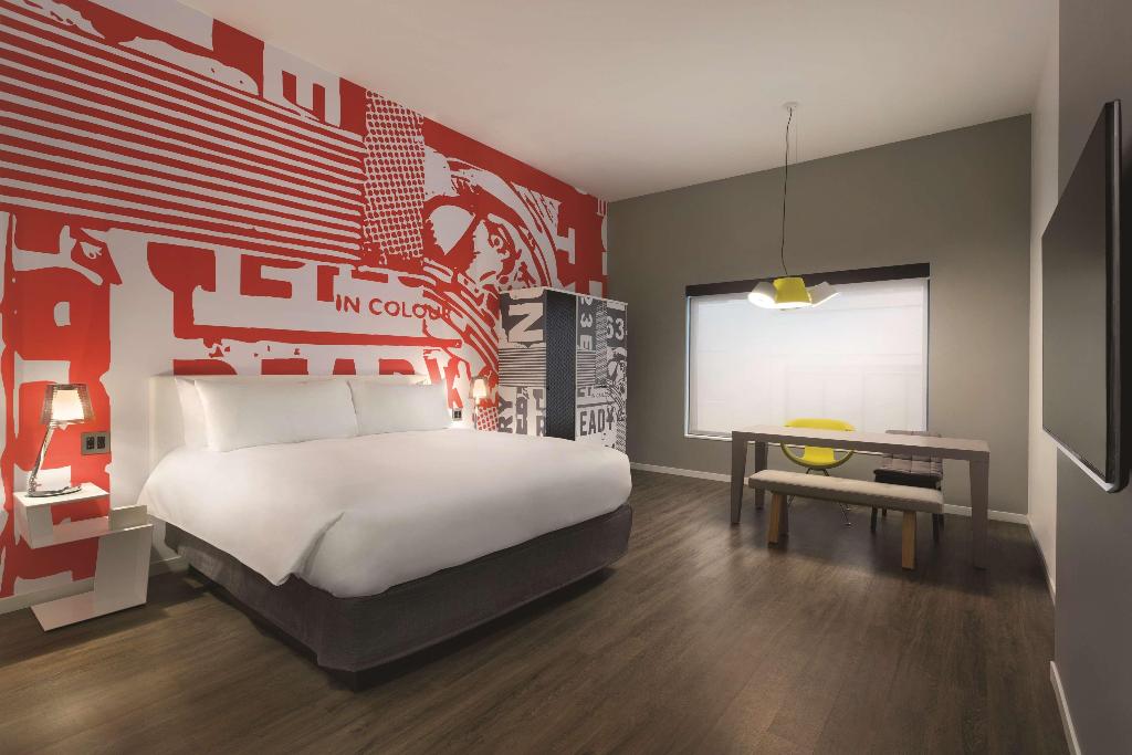 Radisson Red Minneapolis Downtown