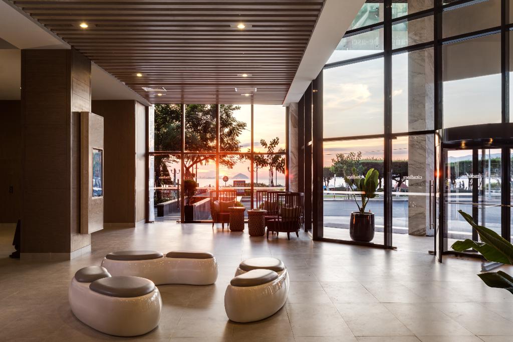 hotel-thumb