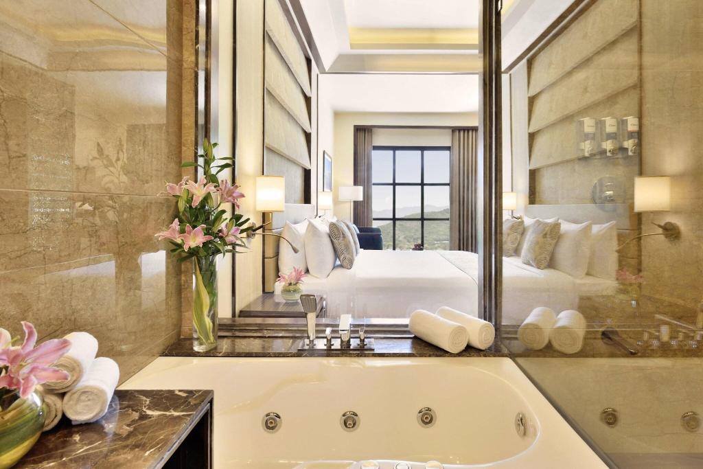 Four Points by Sheraton Srinagar