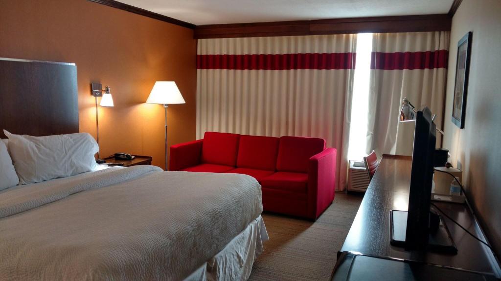 Four Points by Sheraton Kansas City Airport