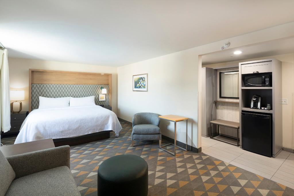 Holiday Inn Bloomington W MSP Airport Area