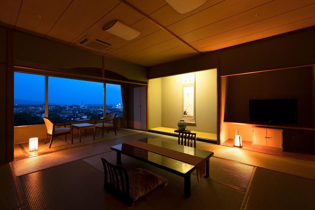 Tsukasa Royal Hotel