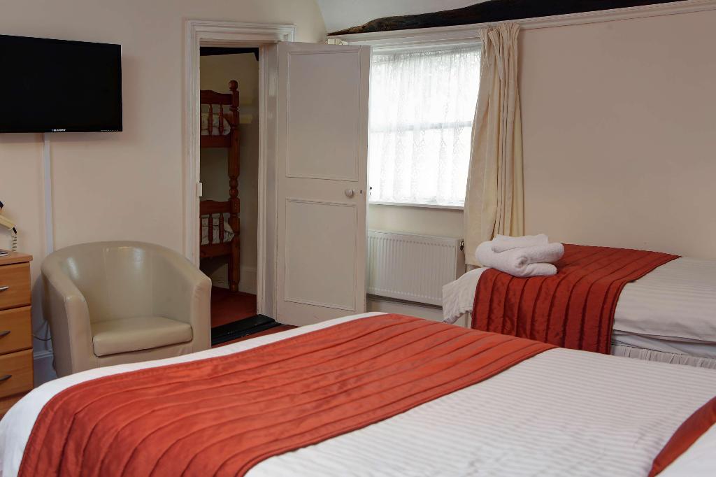 Best Western Cedars Hotel