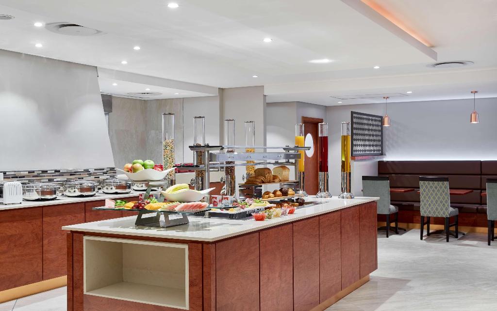 Hilton Garden Inn Society Business Park Lusaka - Restaurant