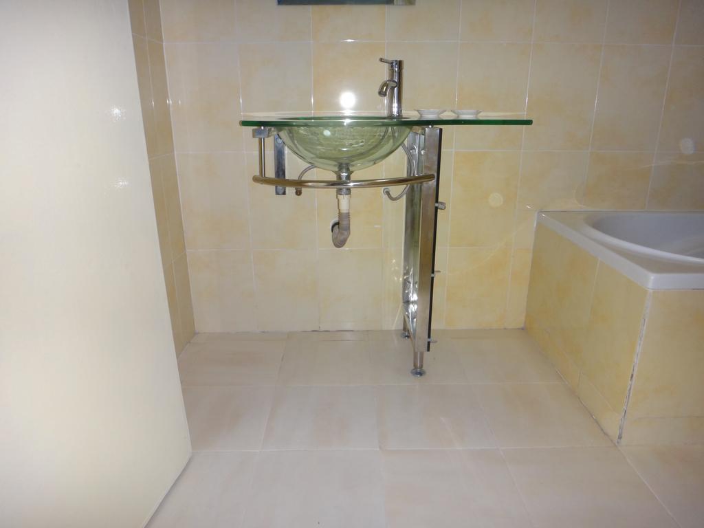 Ed Scob Suites