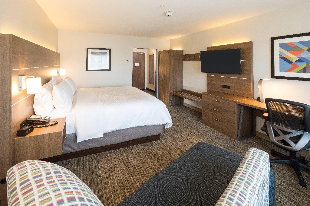 Holiday Inn Express & Suites Kalamazoo West