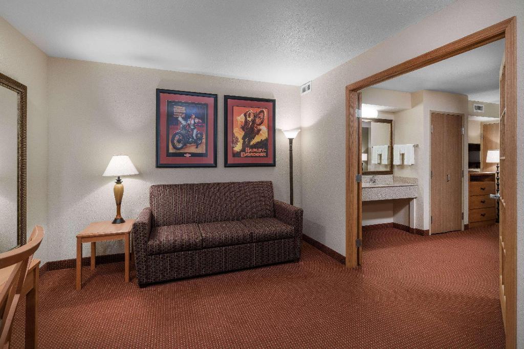 AmericInn by Wyndham Anamosa