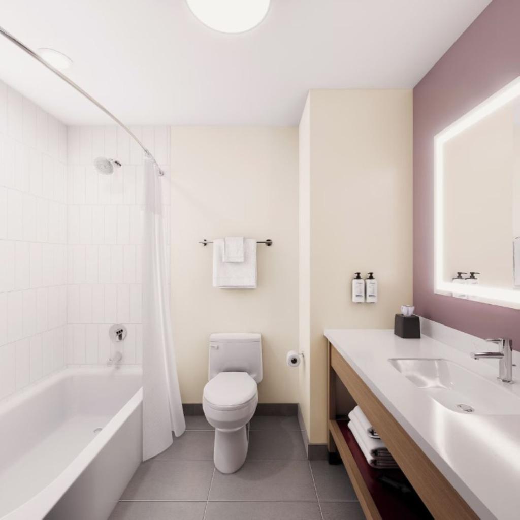 Holiday Inn Express Garden City East By IHG