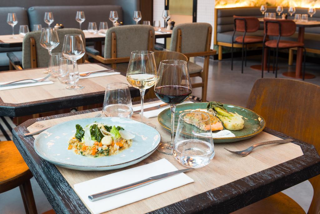 Hotel The Originals, Maison Montmartre Paris Les Puces, Frankreich, Paris. Großes 1