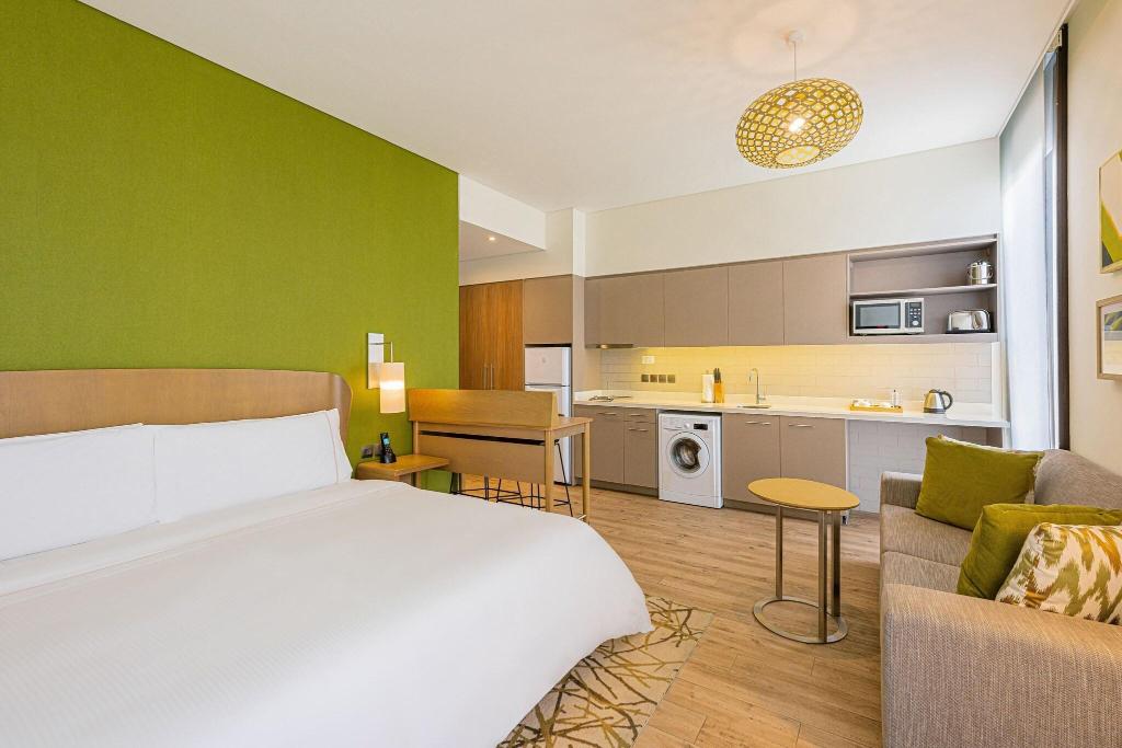 hotel-thumb