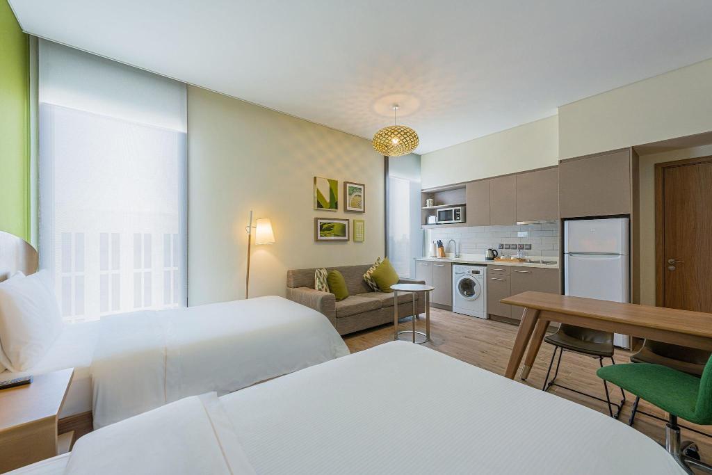 hotel-thumb