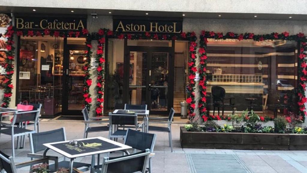 Aston Hotel - General view
