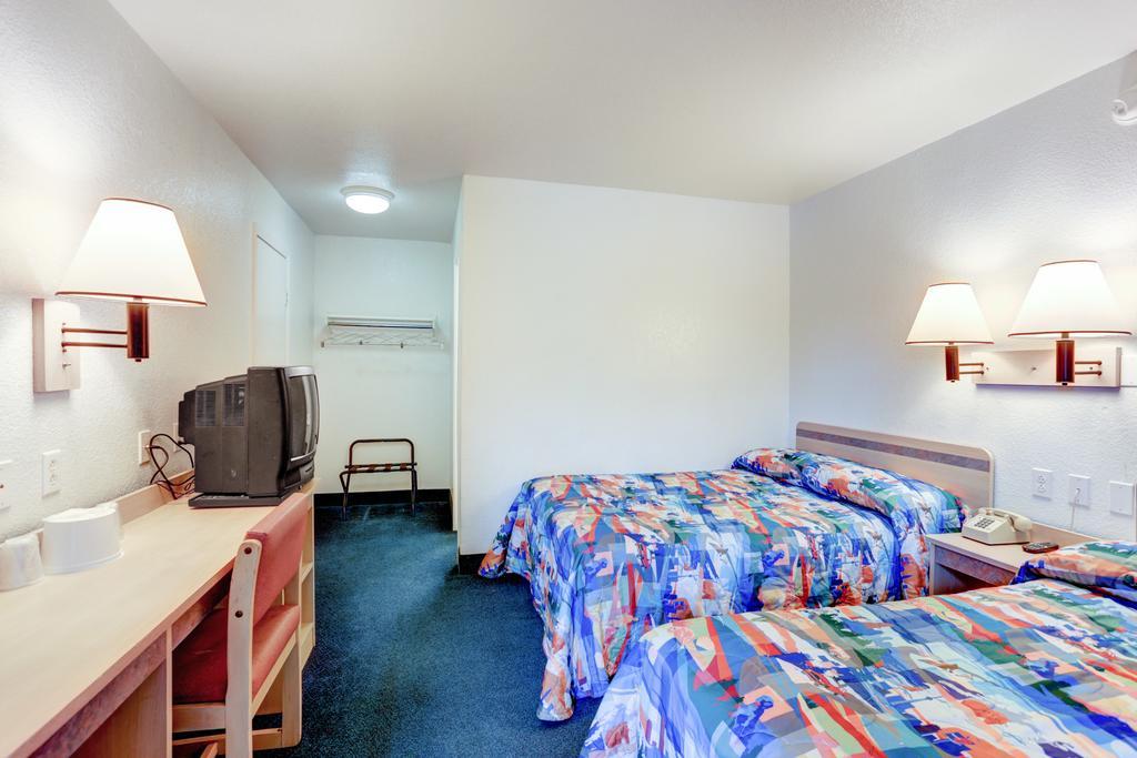 Rodeway Inn Jonesboro Area