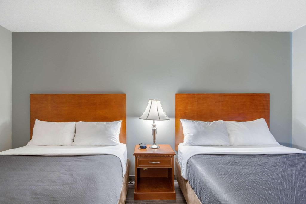 Econo Lodge Regina