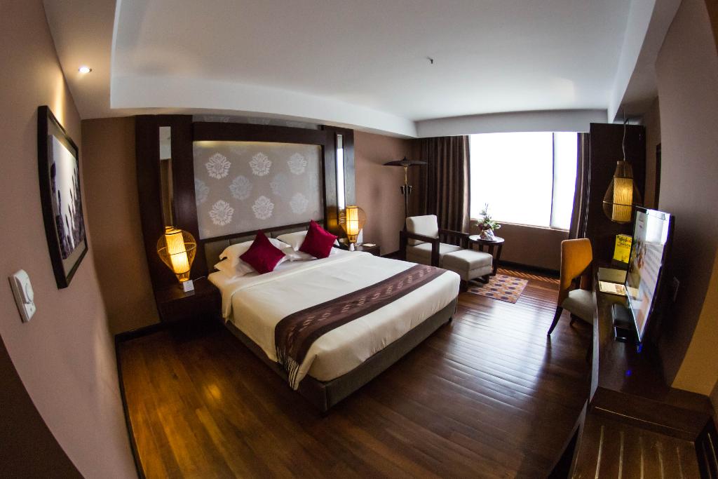 Rose Garden Hotel