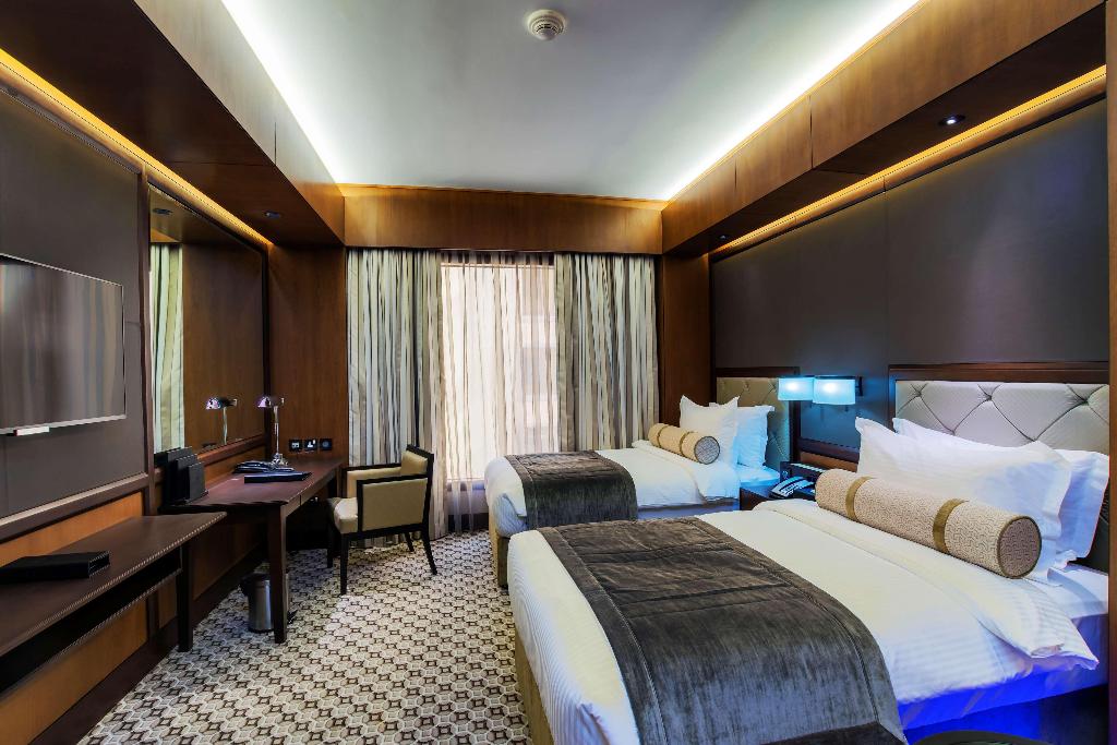 hotel-thumb